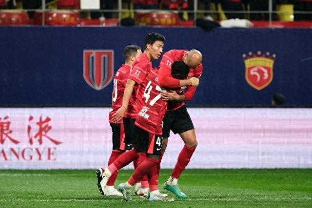 关于亚冠附加赛-费利佩双响成都3分钟2球3-0曼谷联晋级正赛的信息