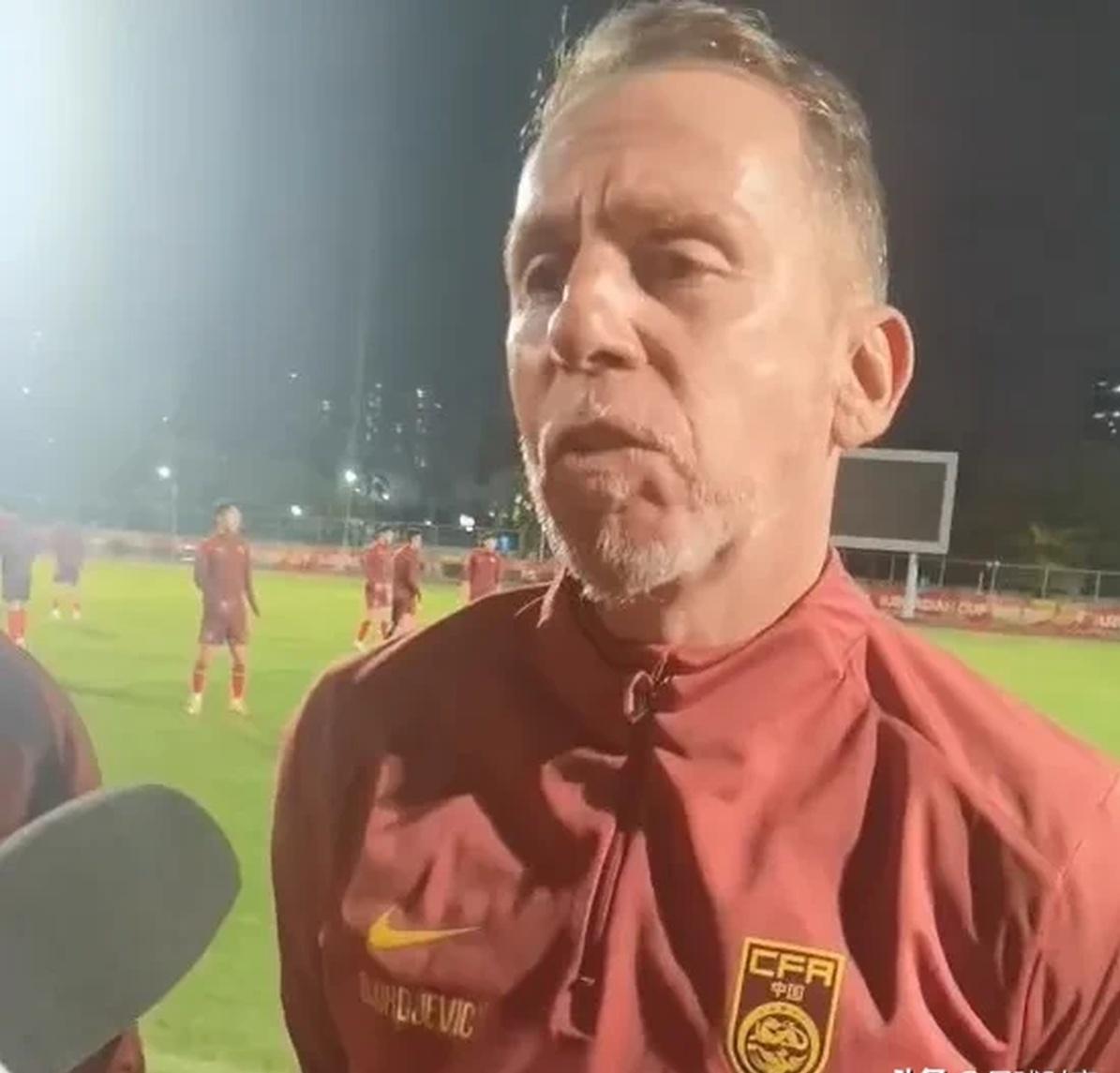 久尔杰维奇：东亚杯是国足的全新起点，我与球员彼此很了解的简单介绍